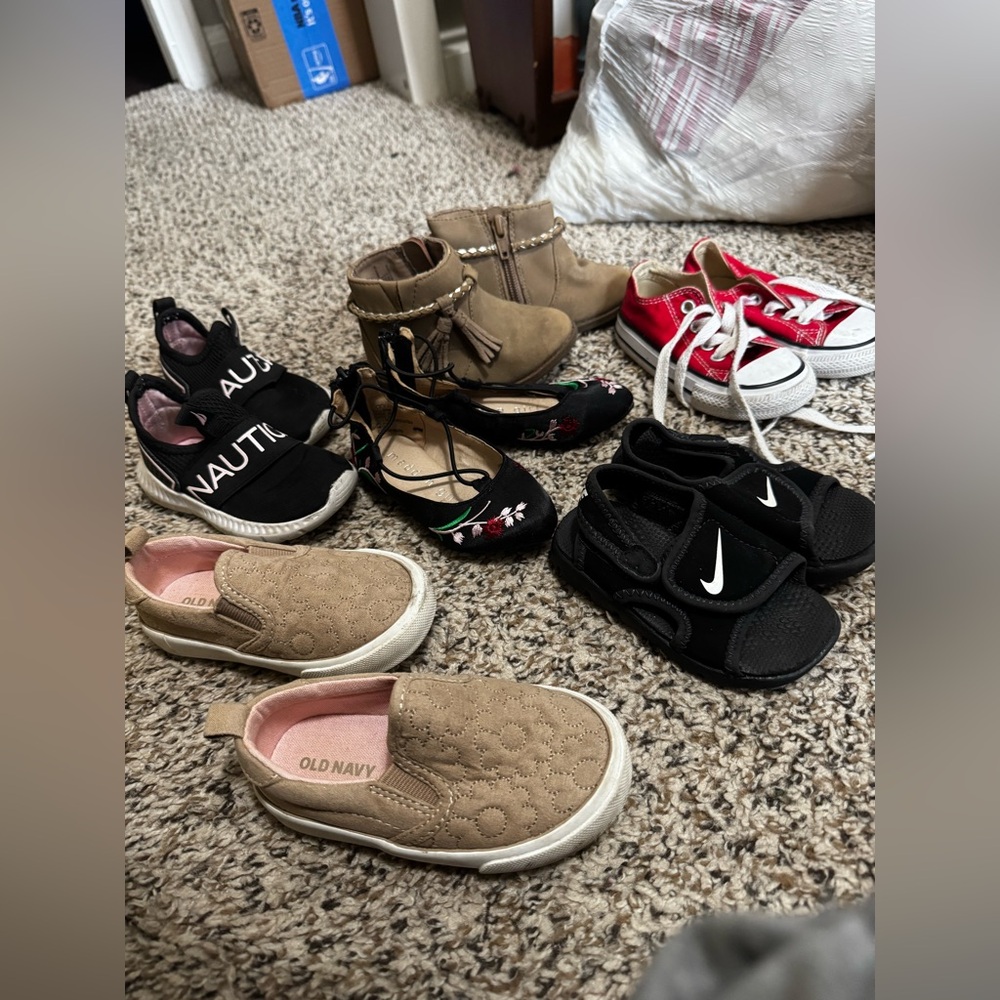 Toddler children’s shoes sizes 5-9